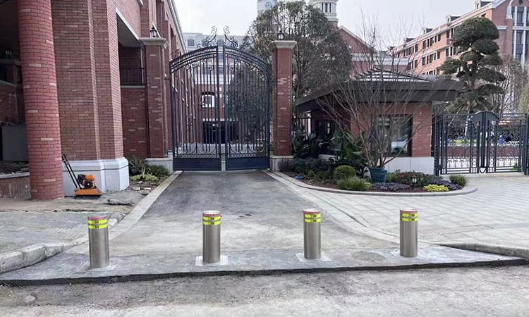Overview of Retractable Bollards: Types, Functions, Cost & Install